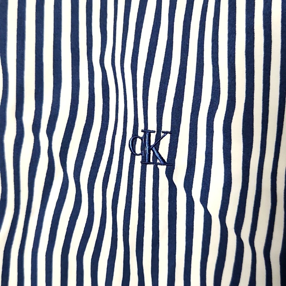 NWT Calvin Klein Sleeveless 100% Cotton Blue and White brush stroke design
